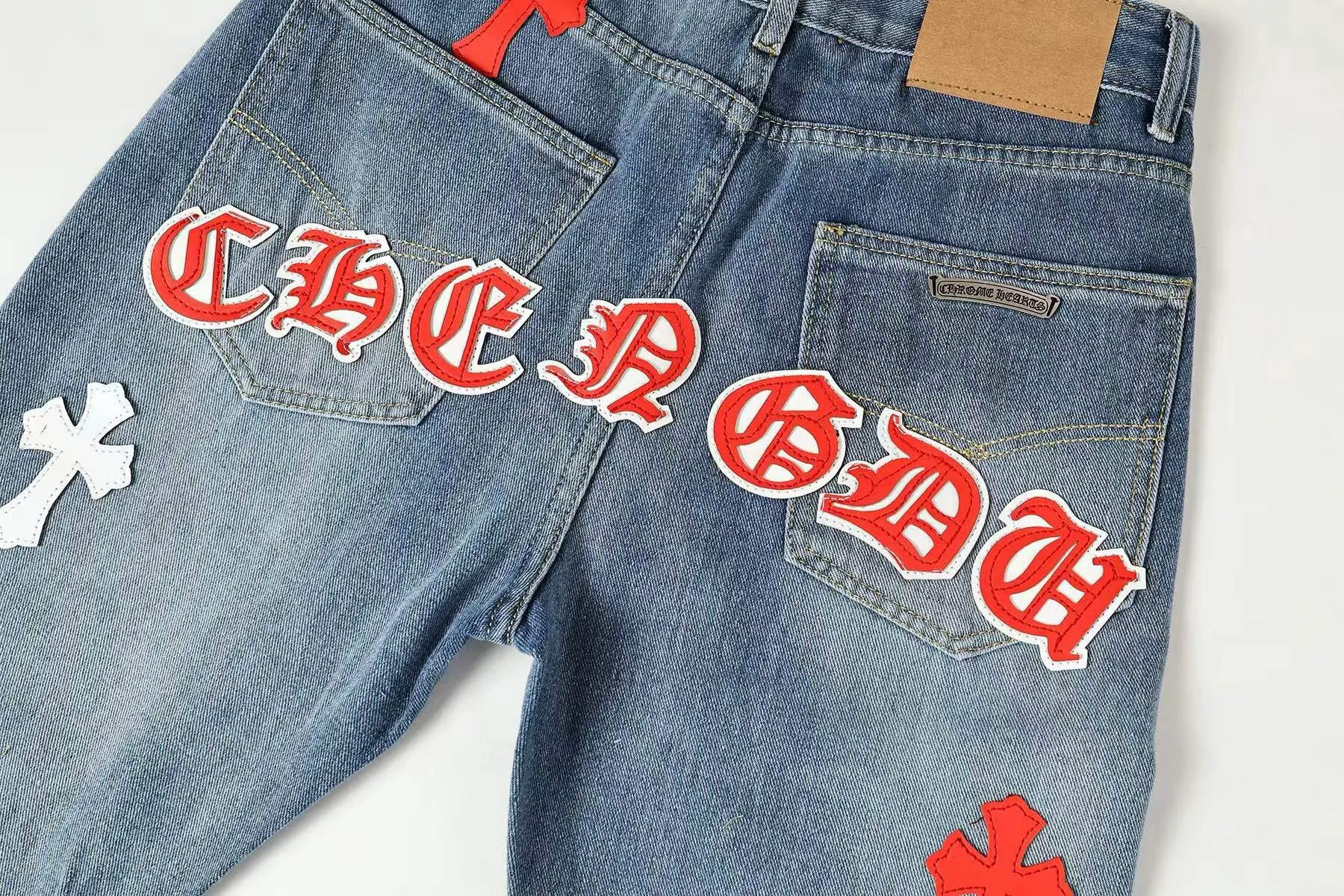 P270 Chrome Hearts/Chrome Hearts Classic Color Leather Cross Washed Color Fabric Unisex Denim Trousers Color: Picture Color Code Number: 28-36